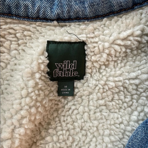 💕host pick💕sherpa lined trucker jacket - Picture 3 of 4